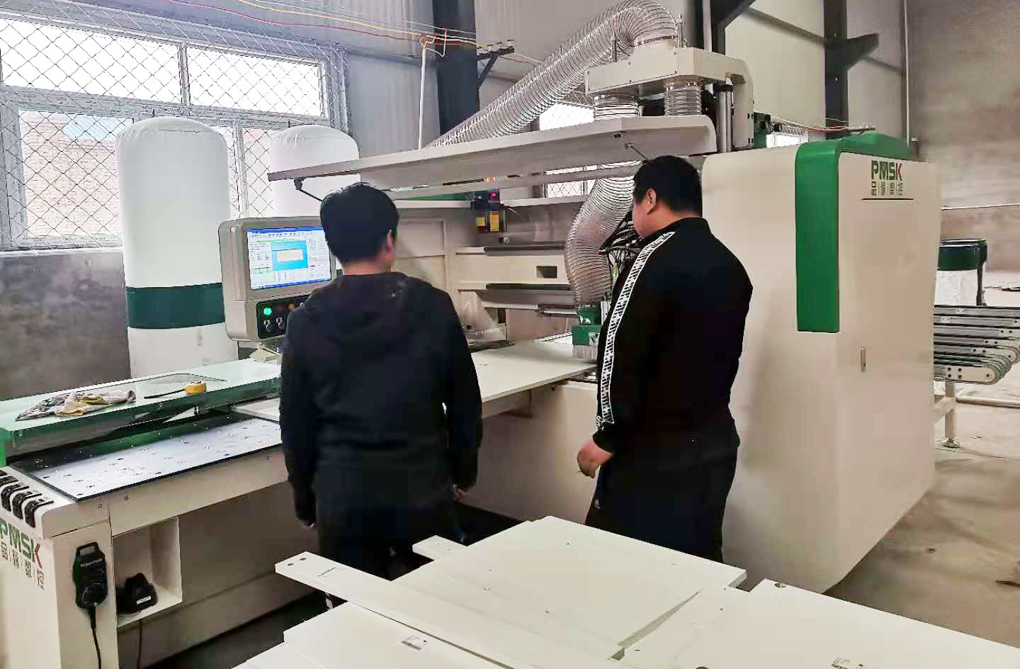 北京市燕郊張總-數(shù)控六面鉆培訓(xùn)完畢，正式...